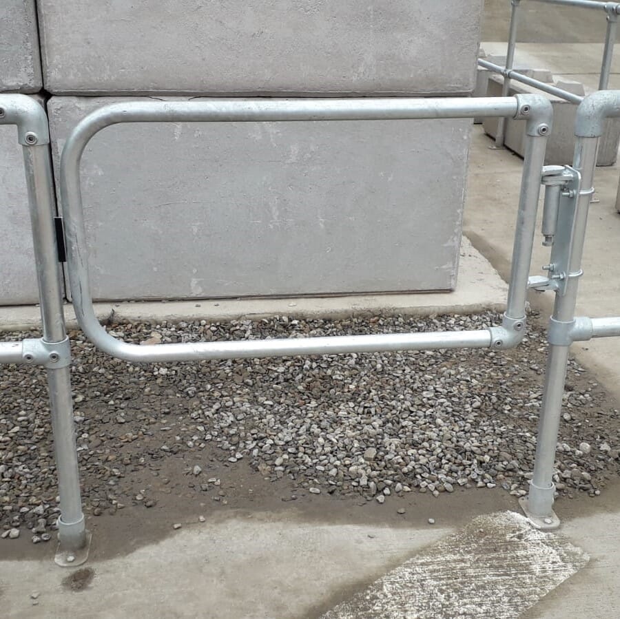 Ezi-Klamp-Self-Closing-Gate Ezi-Klamp-Self-Closing-Gate