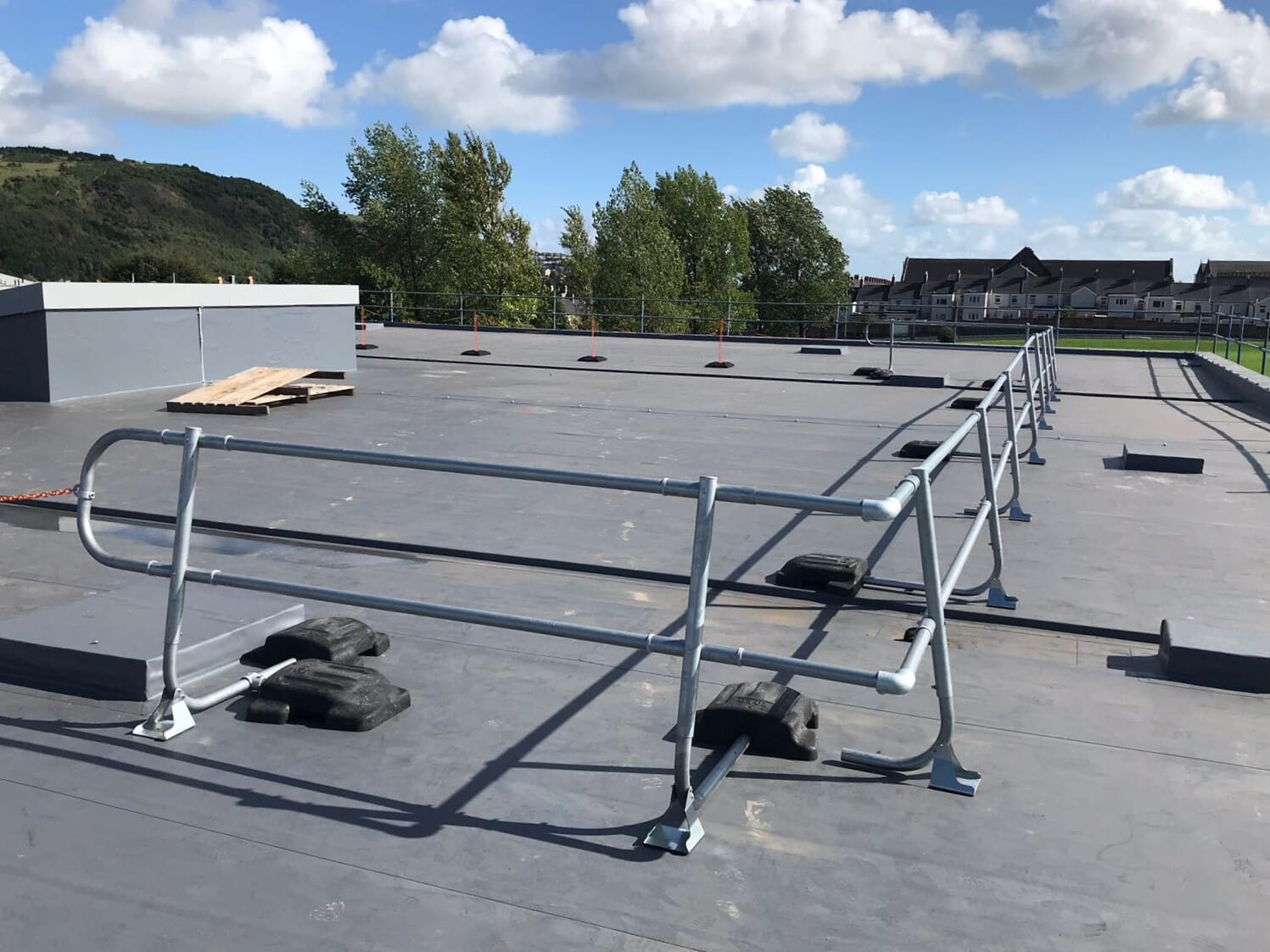 Roof Guardrail How does it work & who uses it? Ezi Klamp