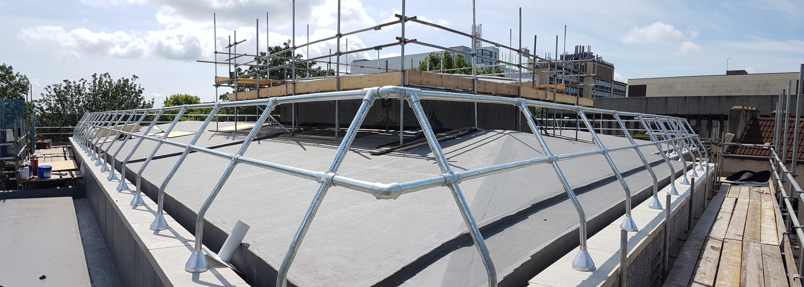 roof-guardrail-image-1-scaled-e1608559828412 roof-guardrail-image-1-scaled-e1608559828412